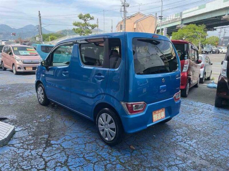 WAGON R