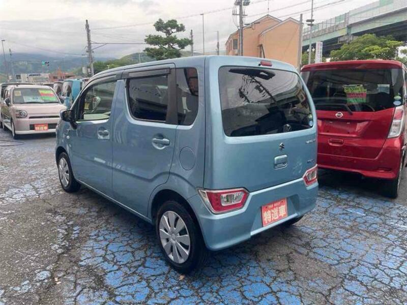 WAGON R