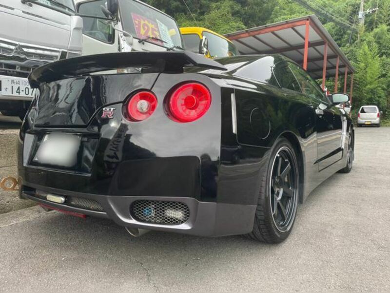 SKYLINE