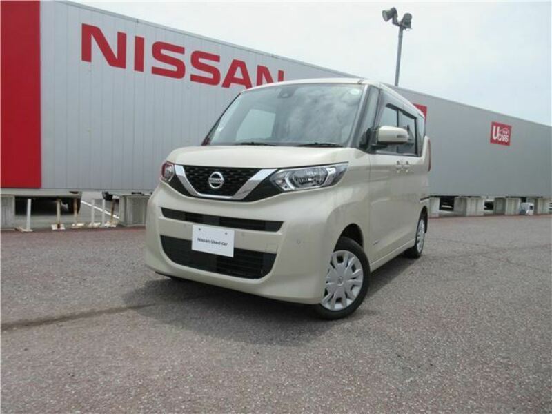 NISSAN ROOX