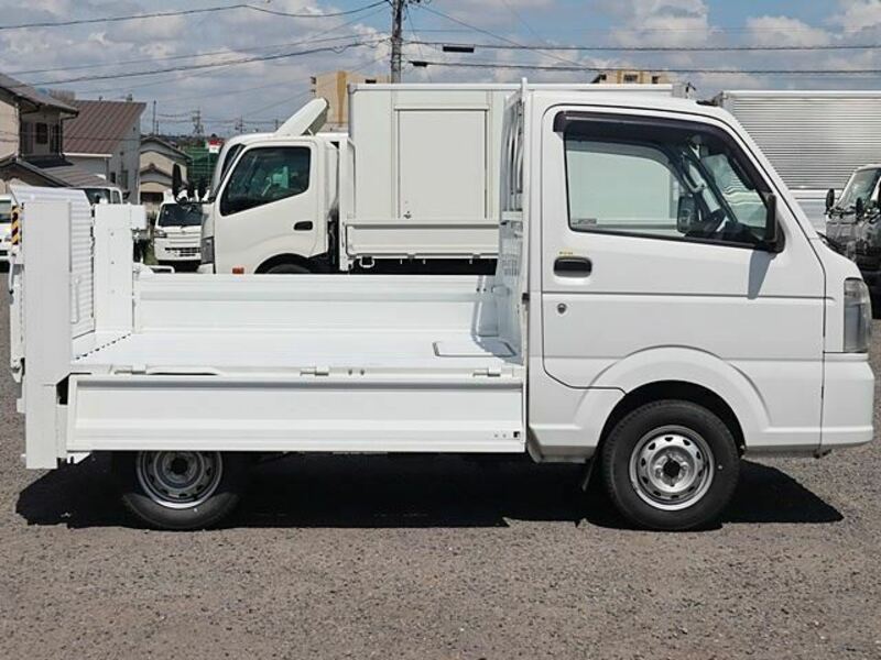 CARRY TRUCK