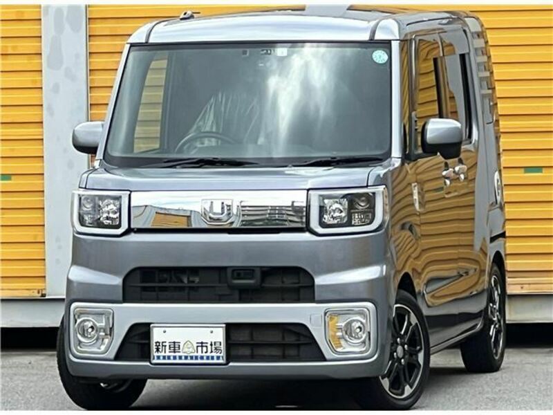 DAIHATSU WAKE