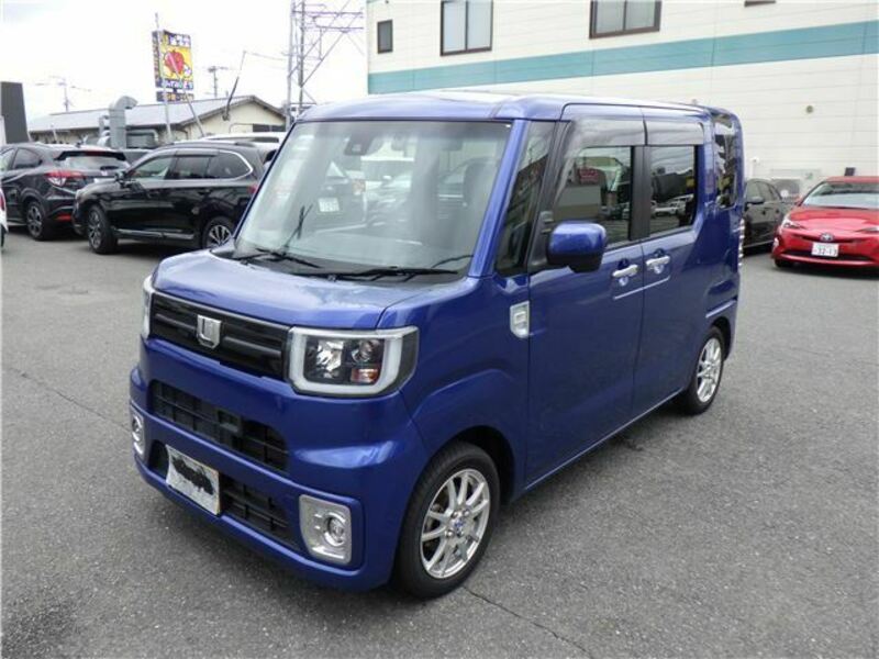 DAIHATSU WAKE