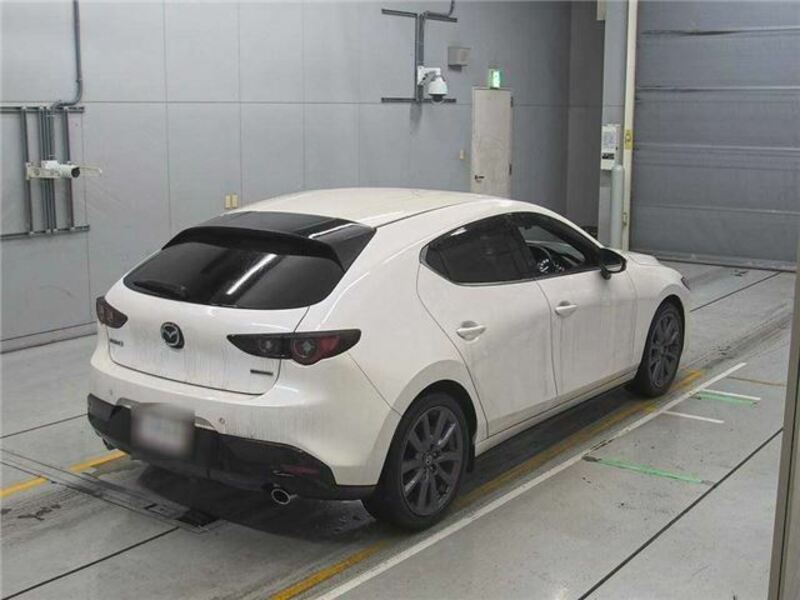 MAZDA3