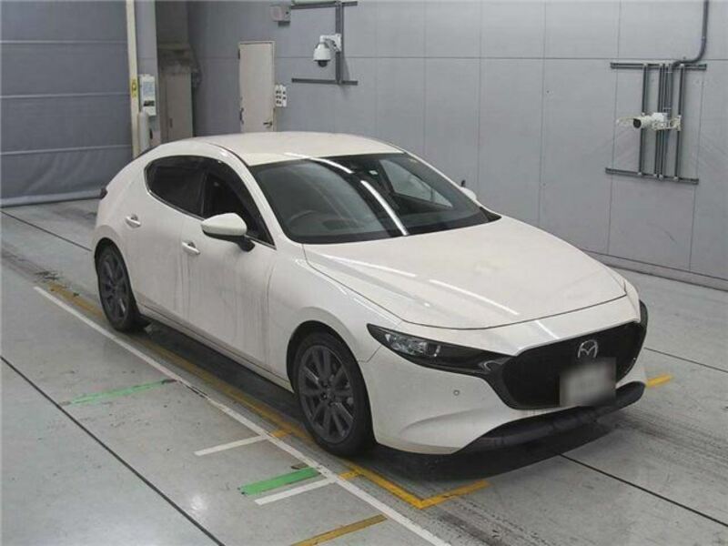 MAZDA3