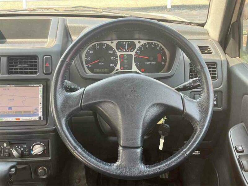 PAJERO MINI