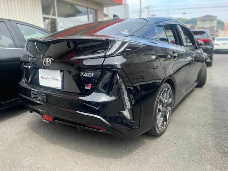 PRIUS PHV