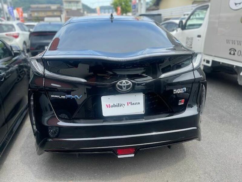 PRIUS PHV