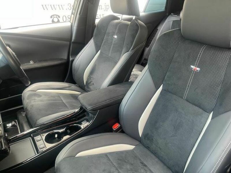 PRIUS PHV