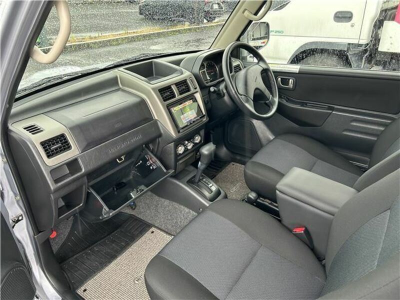PAJERO MINI