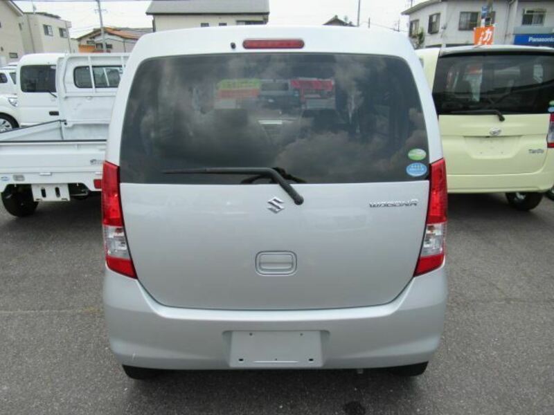 WAGON R
