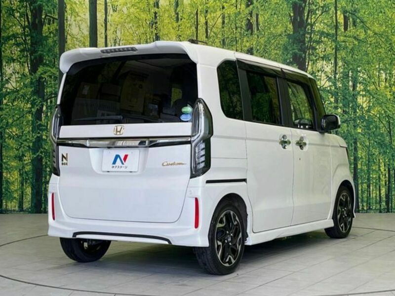 N BOX CUSTOM