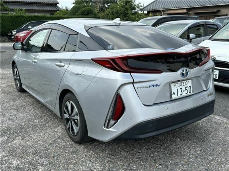 PRIUS PHV
