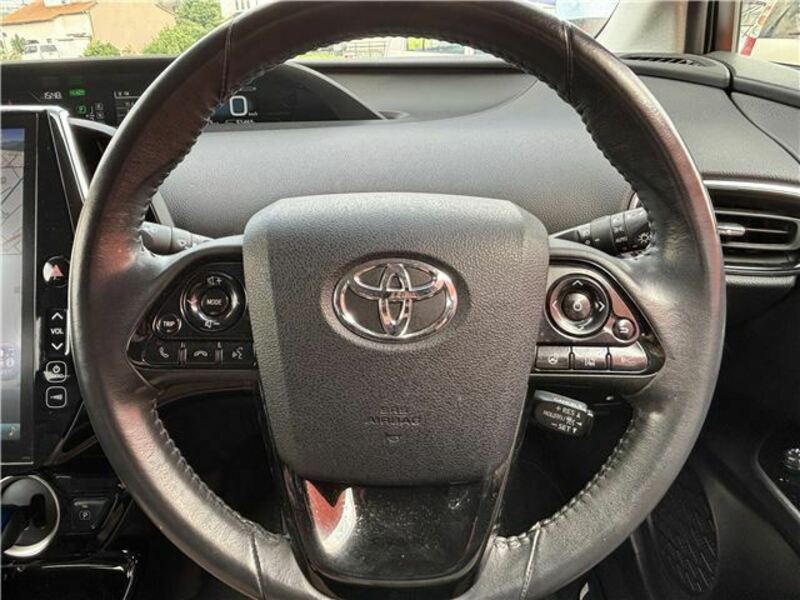 PRIUS PHV