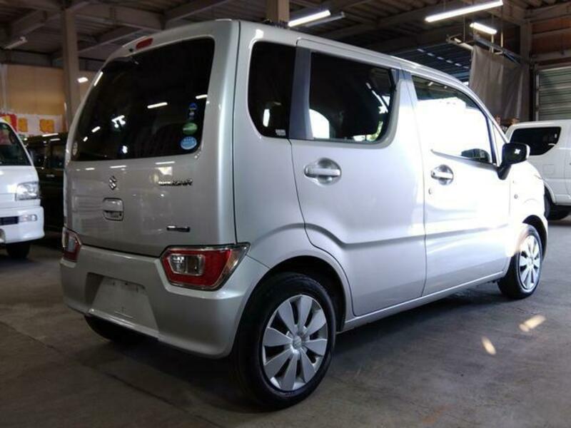 WAGON R
