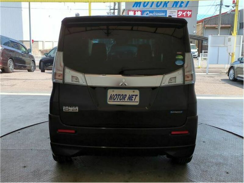 DELICA D2