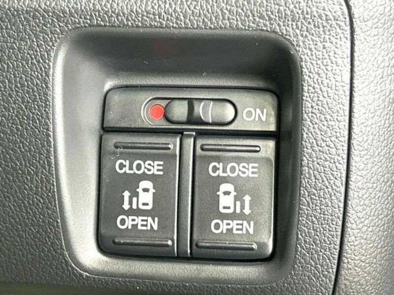 N BOX