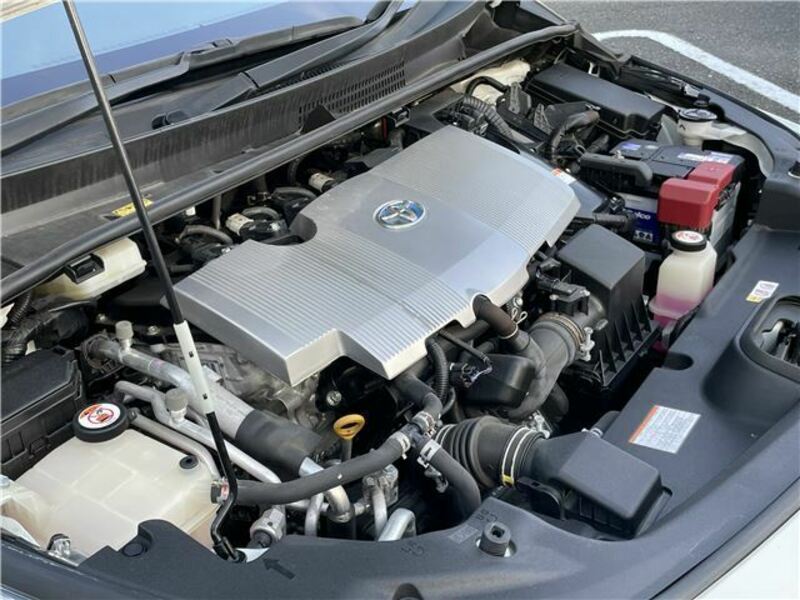 PRIUS PHV