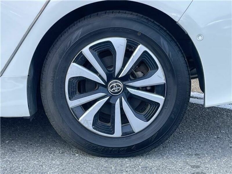 PRIUS PHV