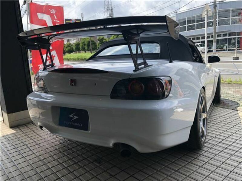S2000