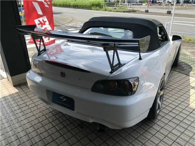 S2000