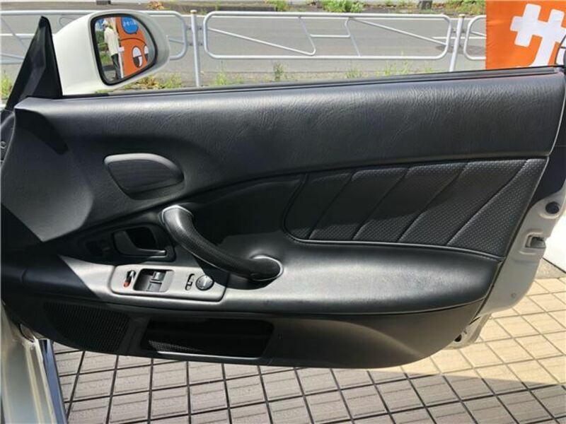S2000