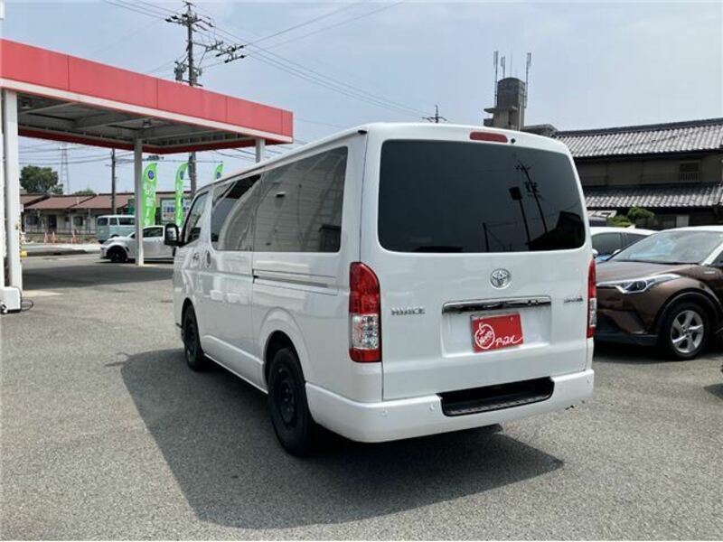HIACE VAN