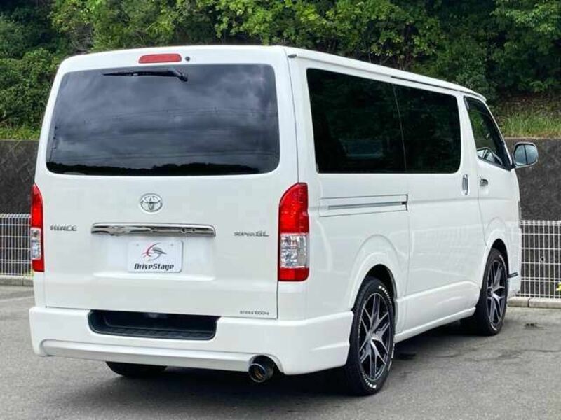 HIACE VAN