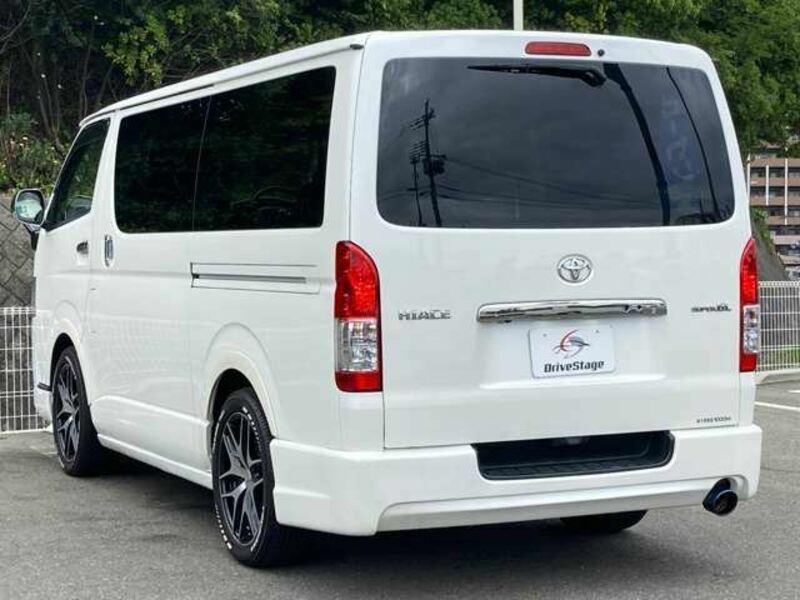 HIACE VAN