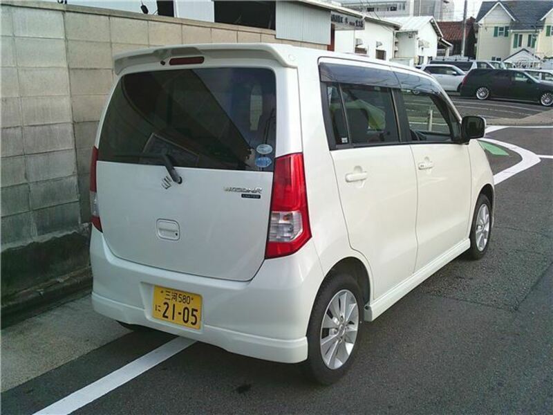 WAGON R