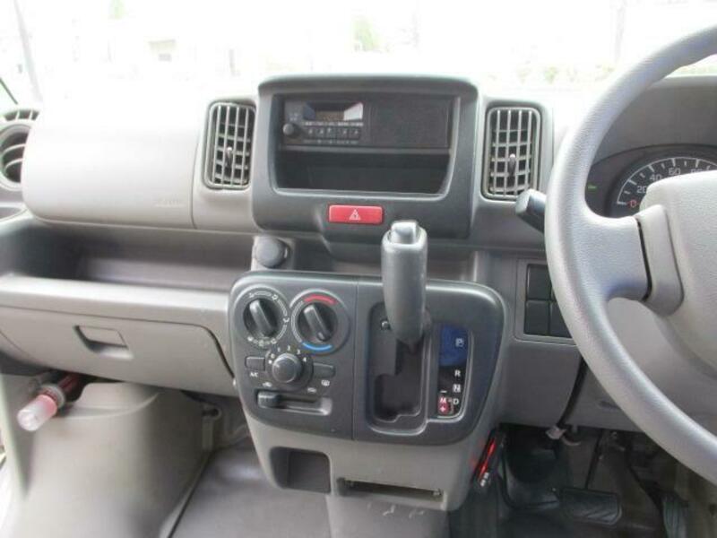MINICAB VAN