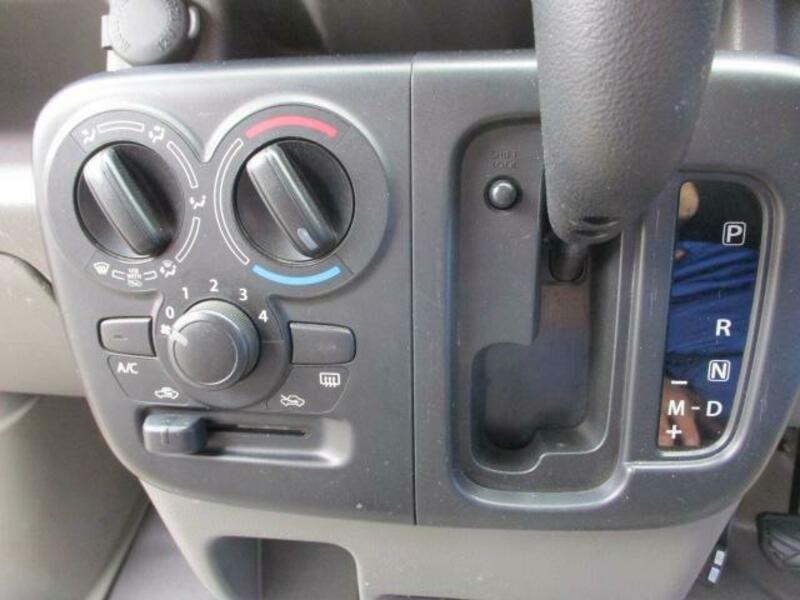 MINICAB VAN