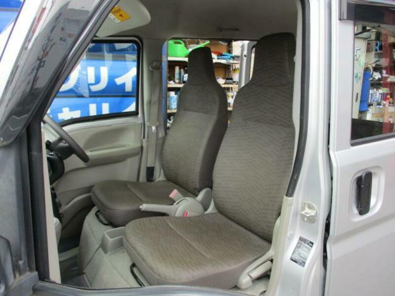 MINICAB VAN