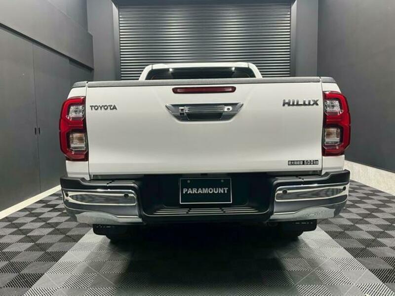 HILUX