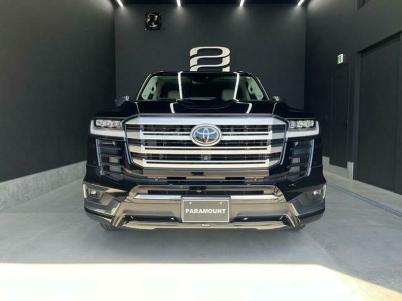 LAND CRUISER