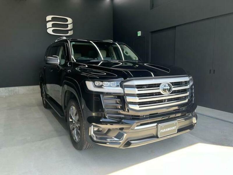 LAND CRUISER