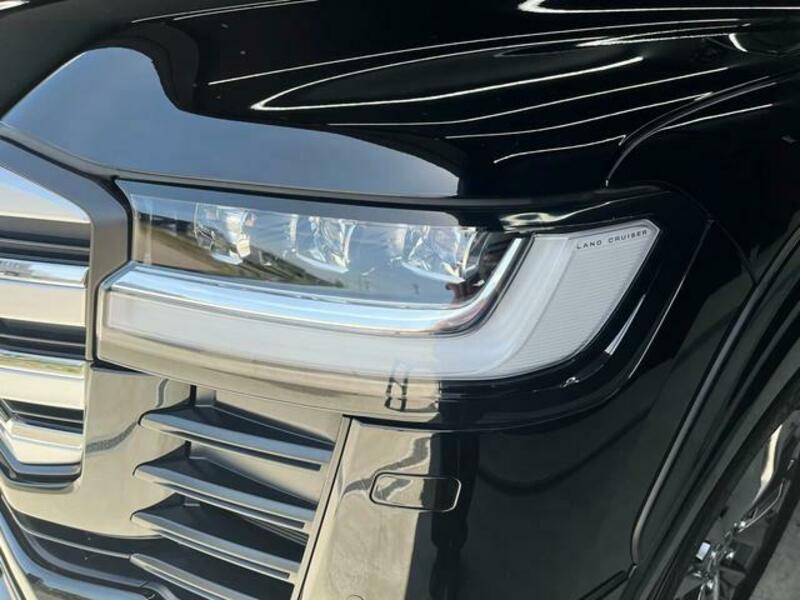 LAND CRUISER
