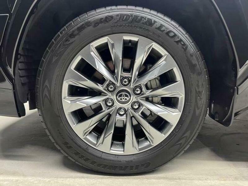 LAND CRUISER