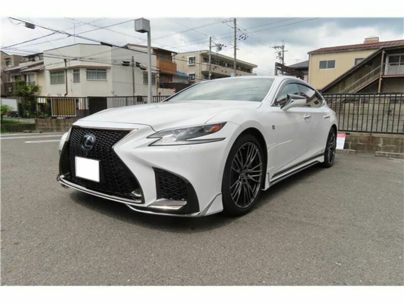 LEXUS LS