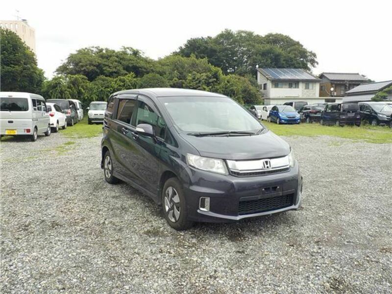 HONDA FREED SPIKE