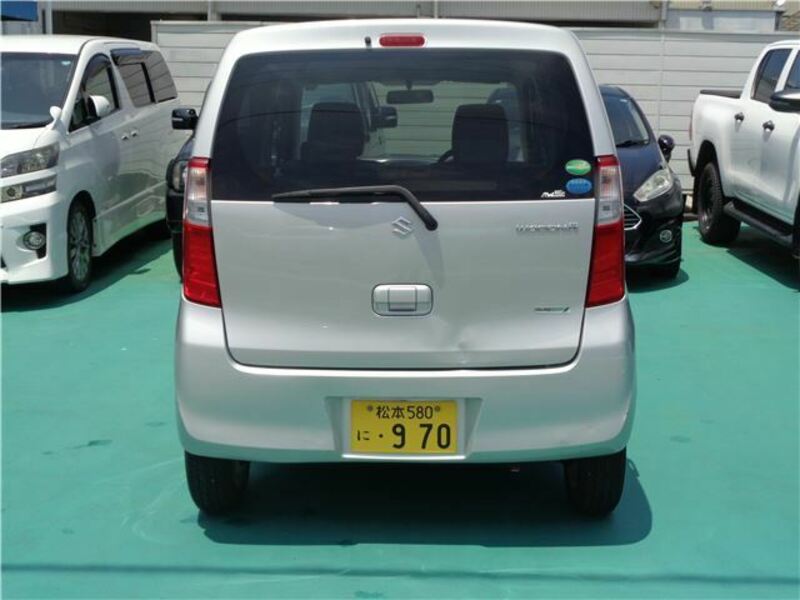 WAGON R