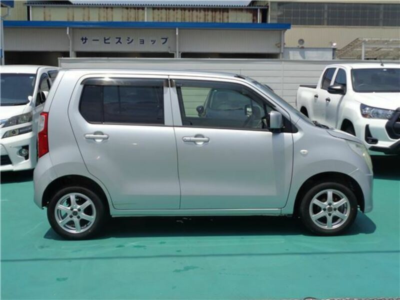 WAGON R