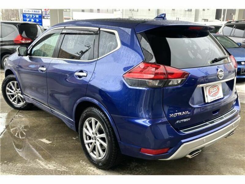 X-TRAIL