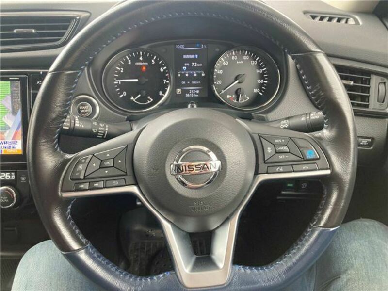 X-TRAIL