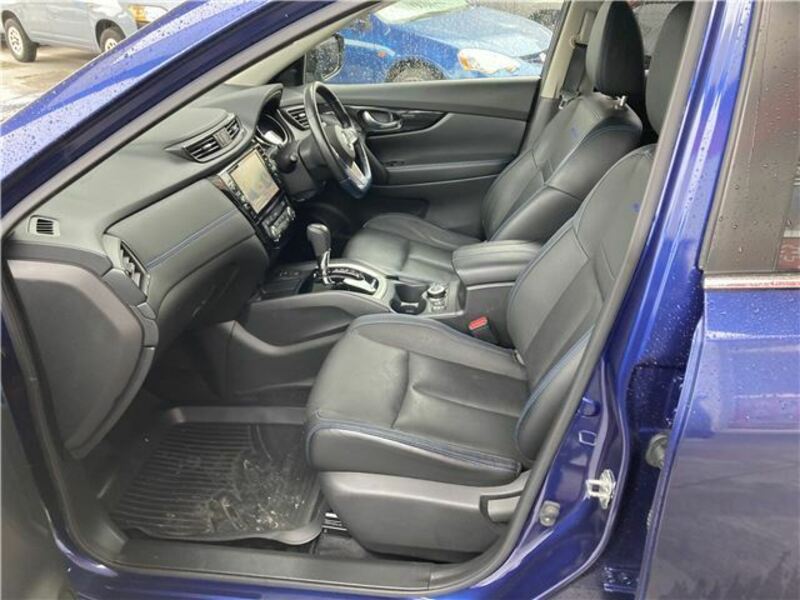 X-TRAIL
