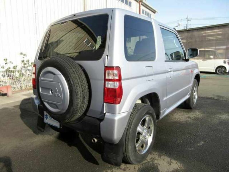 PAJERO MINI