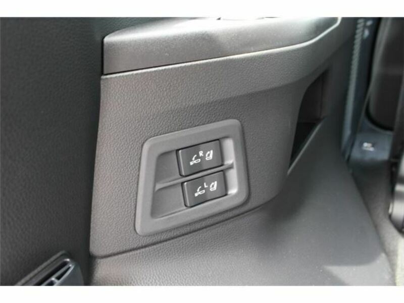 LX