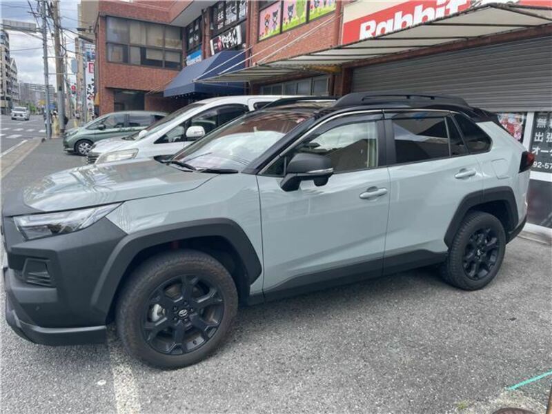 RAV4