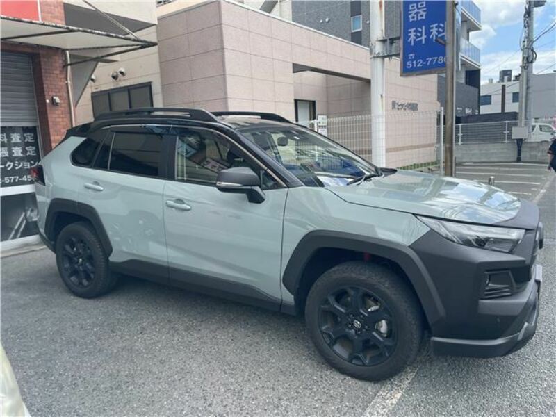 RAV4