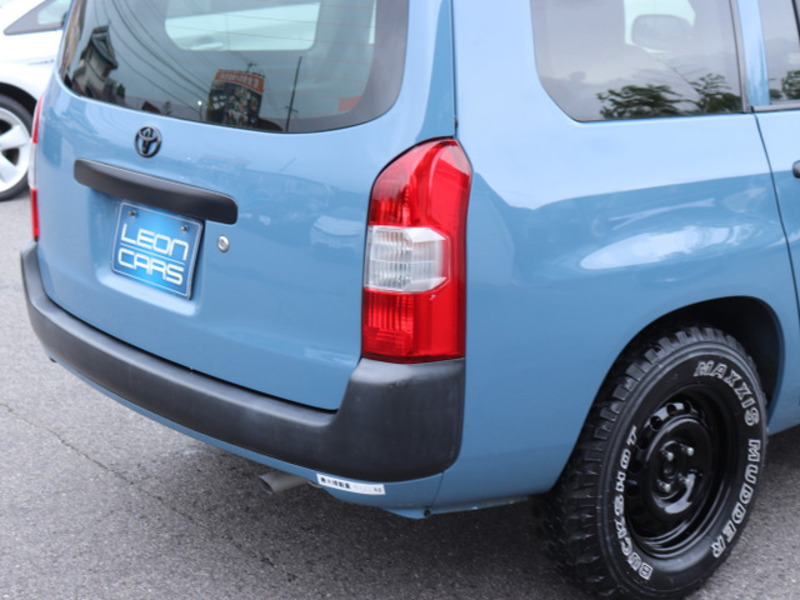 SUCCEED VAN